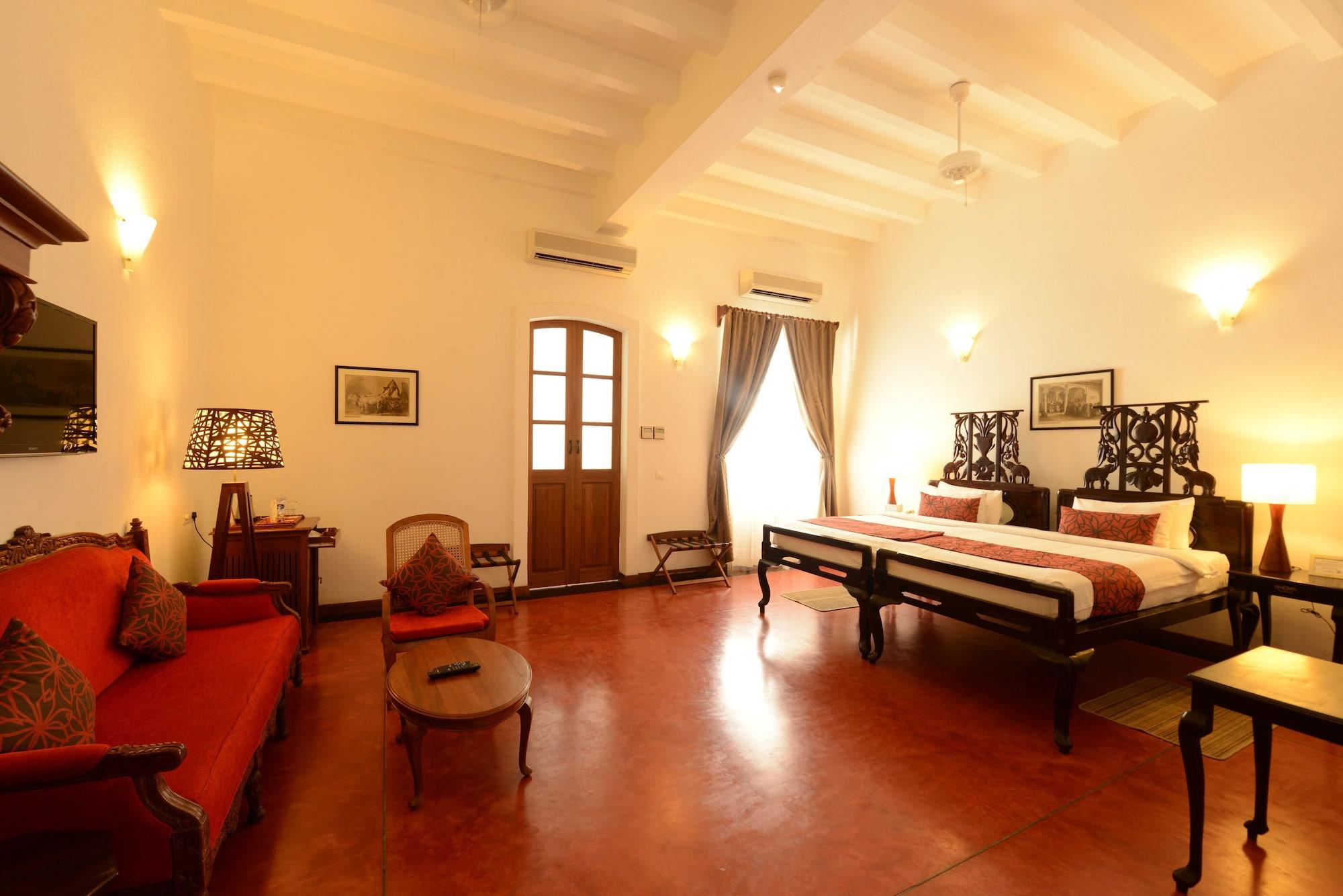 Palais De Mahe - A Cgh Earth Experience Hotel Pondicherry Bagian luar foto