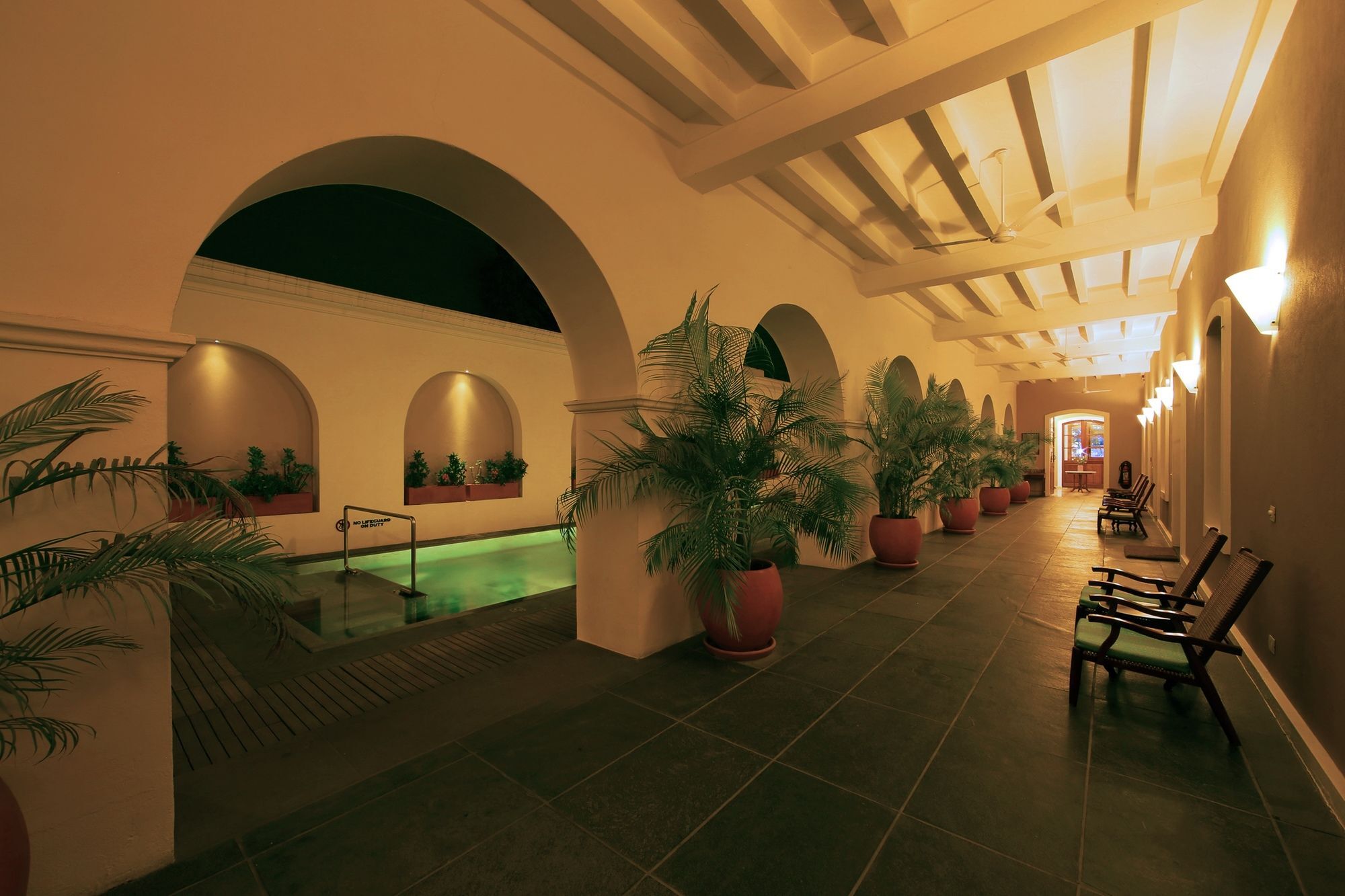 Palais De Mahe - A Cgh Earth Experience Hotel Pondicherry Bagian luar foto