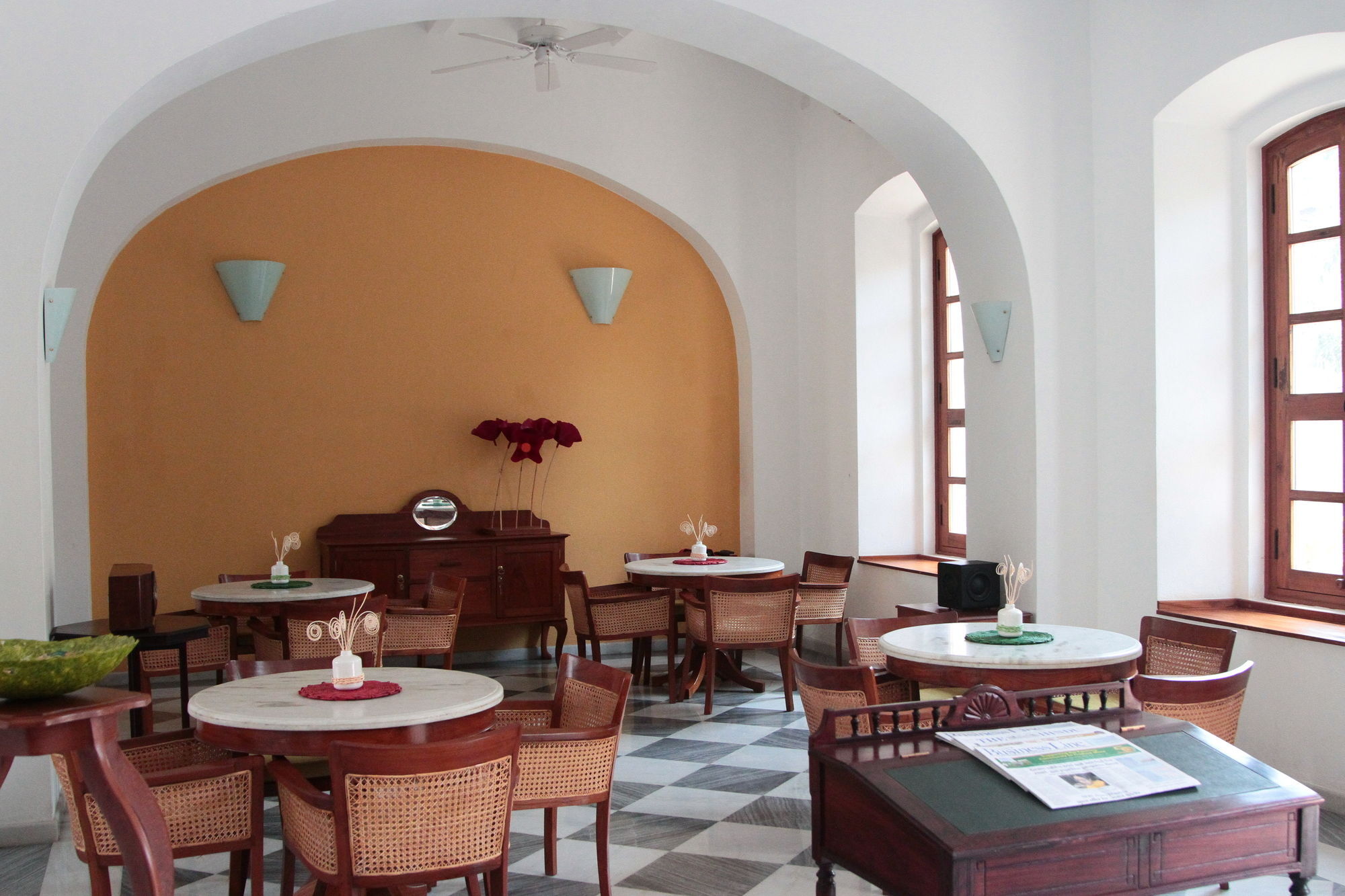 Palais De Mahe - A Cgh Earth Experience Hotel Pondicherry Bagian luar foto