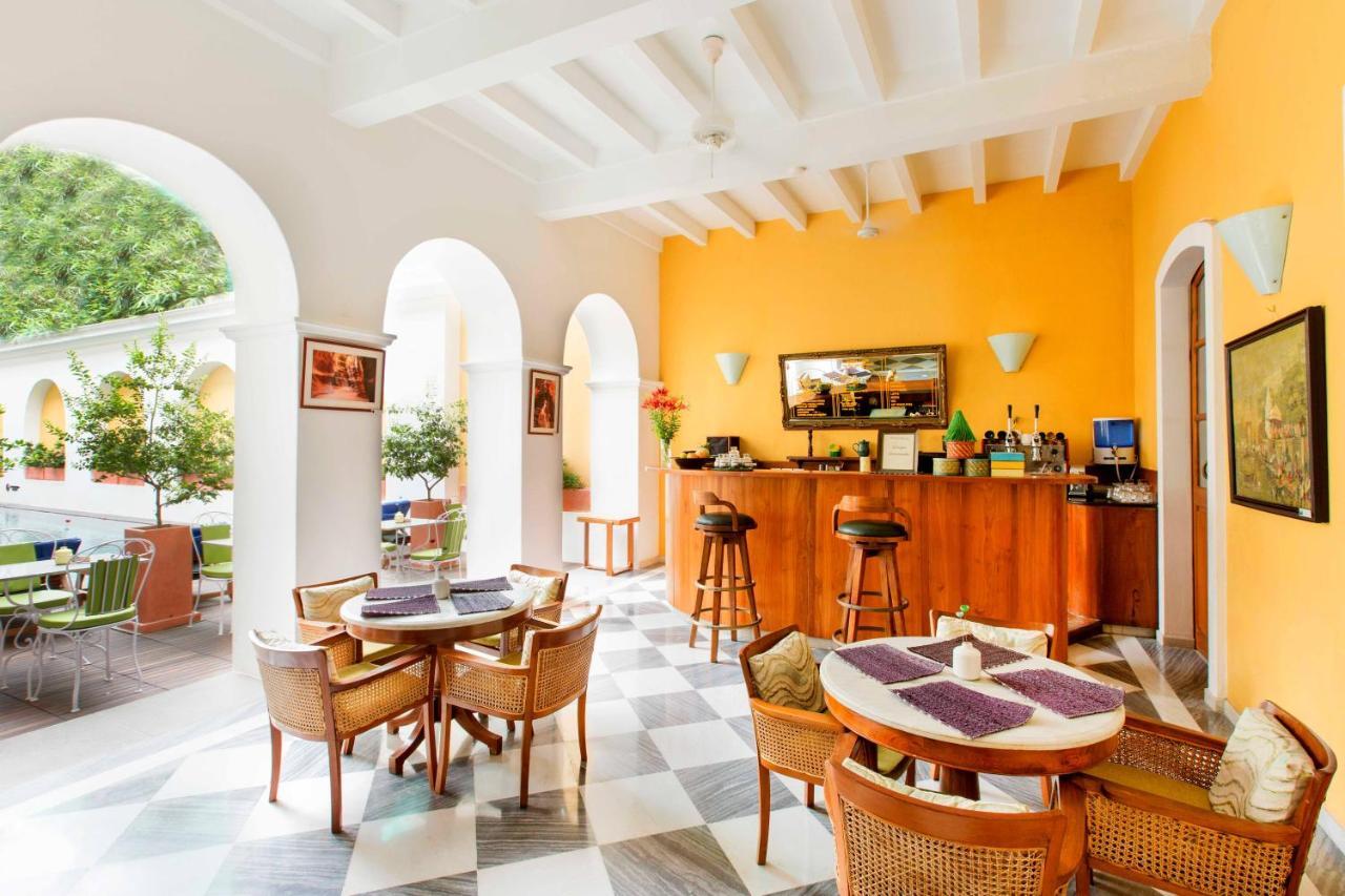 Palais De Mahe - A Cgh Earth Experience Hotel Pondicherry Bagian luar foto